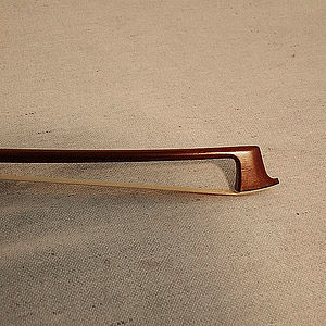 Violinenbogen m.Stempel "LYRA Leipzig" 3