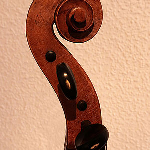 Französisches Cello 3