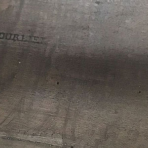 Cello mit Brandstempel „Boulier“ 3