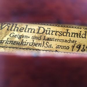 Violine mit Zettel 3