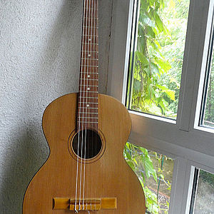 Konzergitarre 1