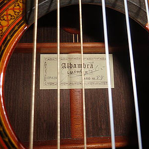 diverse Konzertgitarren fürSolisten 3