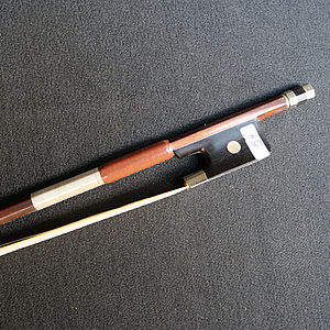 französicher Cellobogen Bazin-Schule 1