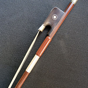 französischer Violoncellobogen 1