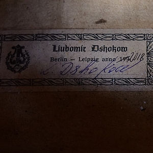 Kontrabass, Fünfsaiter in Violinenform 3